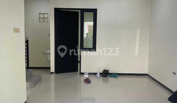 Puri Asri House, Pakuwon City. Near Pakuwon City Mall. 2