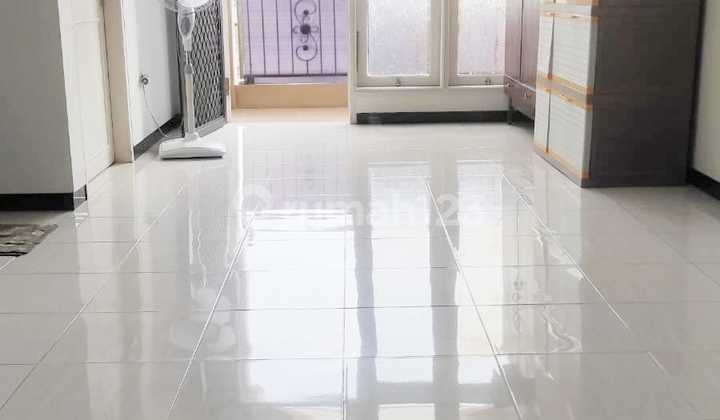 For Sale House in Nirwana Eksekutif. Close to Merr. Wide Road Row. 2