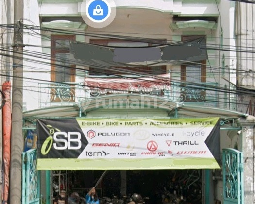 Shop House on Letjen Suprapto Street, Tropodo Shop House on Letjen Suprapto Street, Tropodo