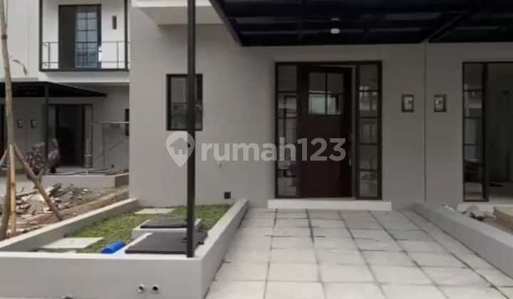 RUMAH GRAHA NATURA. Dekat Pakuwon Mall. Siap Huni