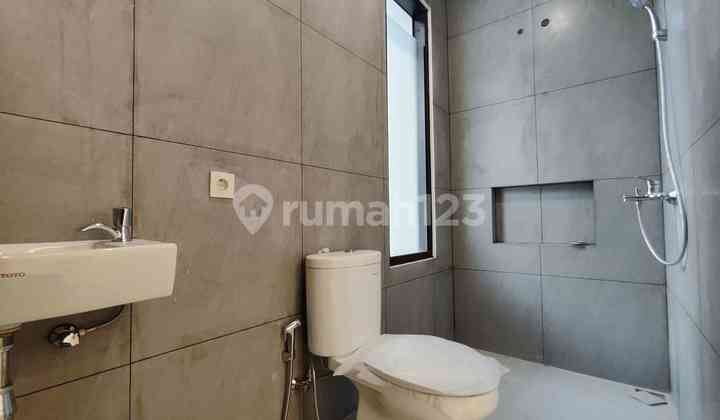 Di Jual Rumah Mulyosari Siap Huni Baru Gress 2