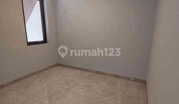 Di Jual Rumah Siap Huni Pakuwon City 2