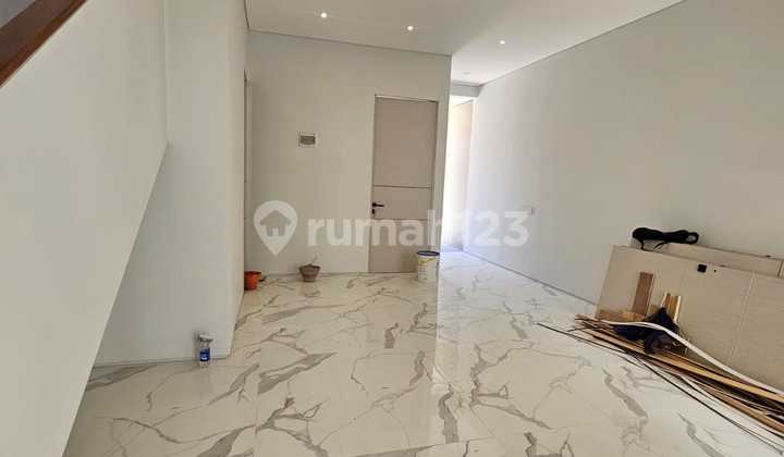 Rumah Baru Gress Mulyosari Prima Dekat Dengan Pakuwon City