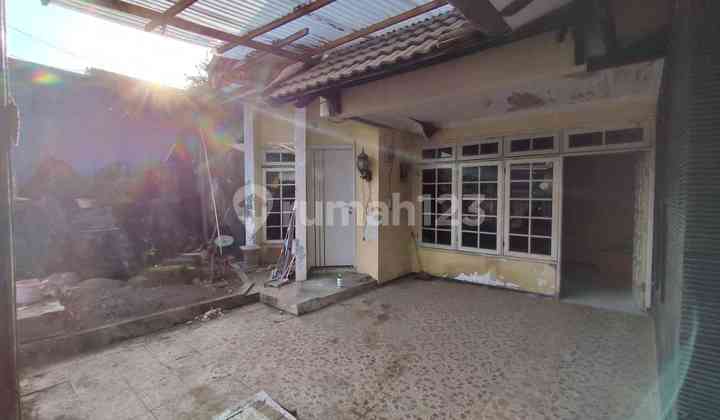 Rumah Perlu Renov Wiyung Taman Pondok Indah