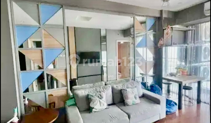 Disewakan Apartemen Anderson Corner 2Br LT 10 Furnish Pakuwon Mal 1