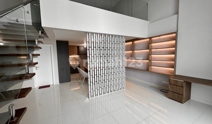 DIJUAL APARTEMEN SKYLOFT CIPUTRA WORLD SURABAYA SEMI FURNISH ISTIMEWA 1