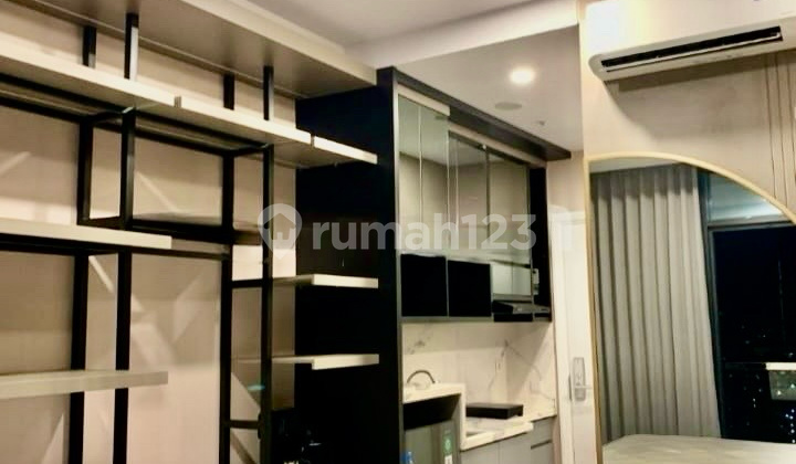 For Sale: The Vertu Studio Apartment, Ciputra World 15th Floor, Near Toll Road, Furnished For Sale: The Vertu Studio Apartment, Ciputra World 15th Floor, Near Toll Road, Furnished