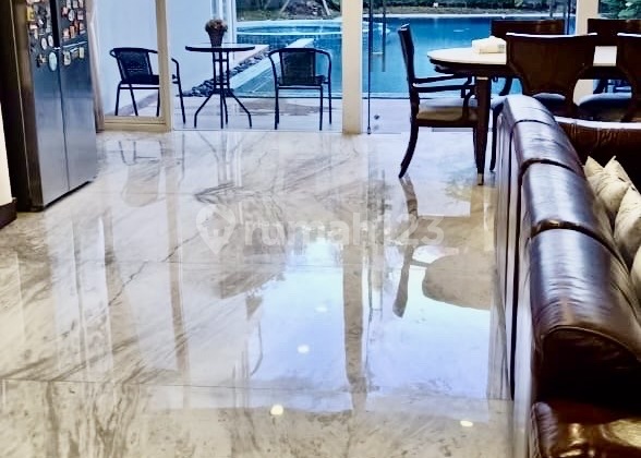 FOR RENT GRAHA FAMILI HOUSE FULLY FURNISHED POOL NEAR PAKUWON MALL