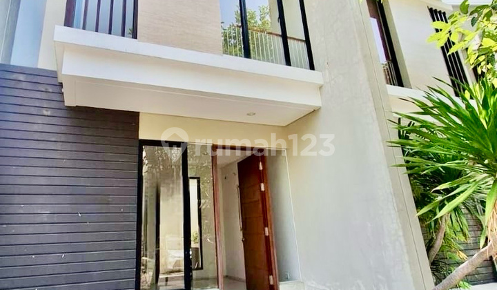 DIJUAL RUMAH NORTHWEST LAKE 2 LT TERMURAH SE CITRALAND DEKAT DANAU