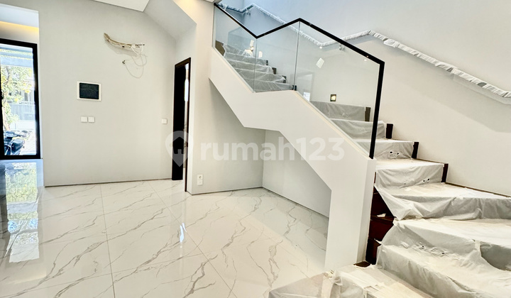 Dijual Rumah Woodland Citraland 5Kt Baru Gress Kosongan Dijual Rumah Woodland Citraland 5Kt Baru Gress Kosongan