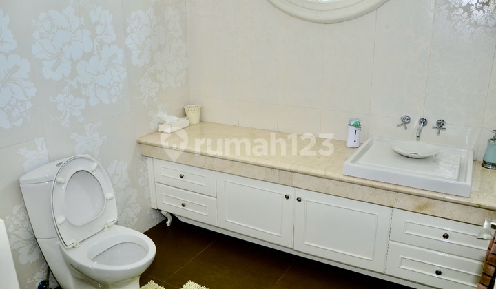 FOR SALE VILLA BUKIT REGENCY HOUSE 4 BEDROOMS FULLY FURNISHED NEAR PAKUWON MALL 2