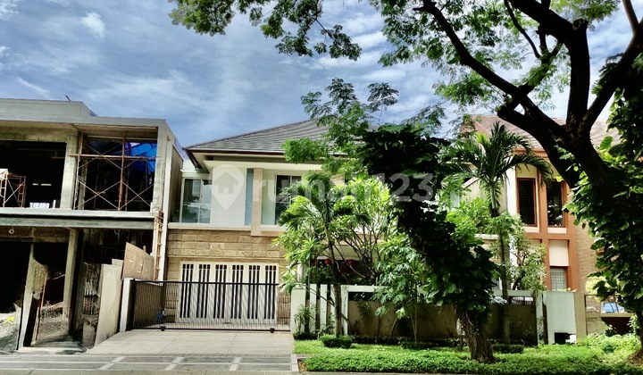 JUAL SEWA RUMAH ROYAL RESIDENCE LUAR CLUSTER LOKASI TERDEPAN WIYUNG