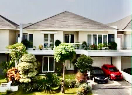 FOR SALE ROYAL RESIDENCE WIYUNG 5 BEDROOMS SEMI FURNISHED