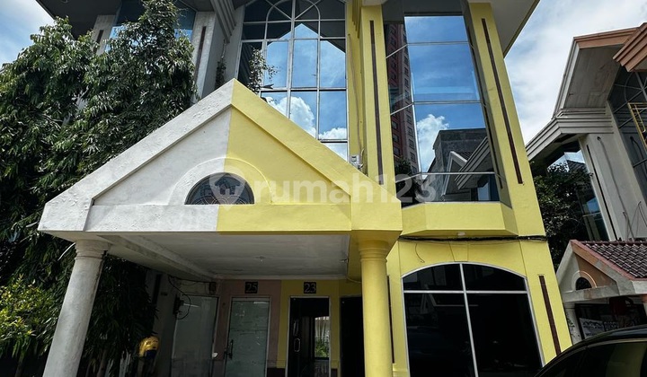 Disewakan Ruko Apartemen Taman Beverly 3 Lantai Siap Pakai Hr Muhammad Disewakan Ruko Apartemen Taman Beverly 3 Lantai Siap Pakai Hr Muhammad