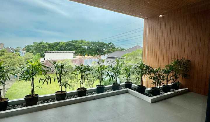 Dijual Rumah Woodland Citraland 4Kt Semi Furnish Bagus Private Lift Dekat Pasar Modern 2