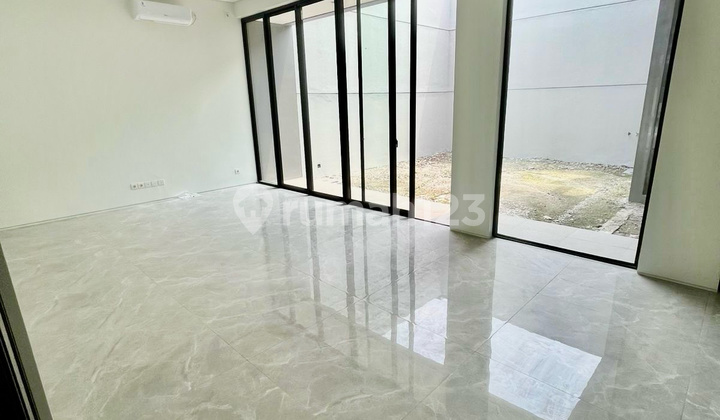 For Sale, New Citraland District 9 House, Freshly Built, 4 Bedrooms, Near Mimi School 2