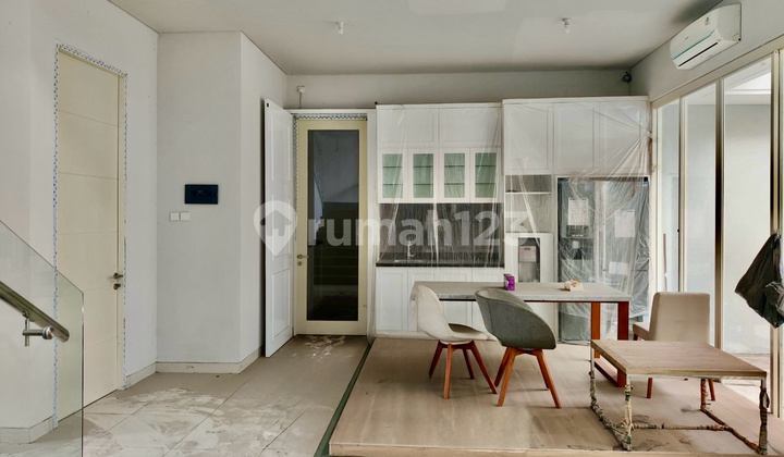 FOR RENT: BUKIT MAS WIYUNG TOURISM HOUSE, 4 BEDROOMS, SEMI-FURNISHED, PAKUWON MALL