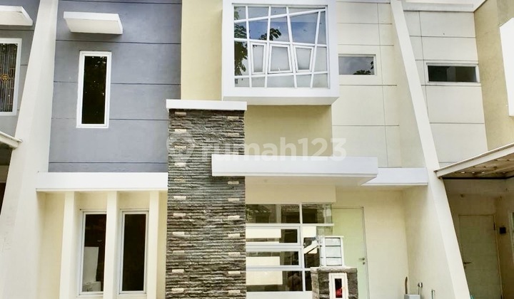 DIJUAL RUMAH LA DIVA GREEN HILL MENGANTI SURABAYA GRESIK