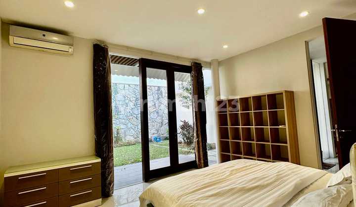 JUAL SEWA RUMAH PALM HILL CITRALAND FULL FURNISH DEKAT GWALK CIPUTRA 2