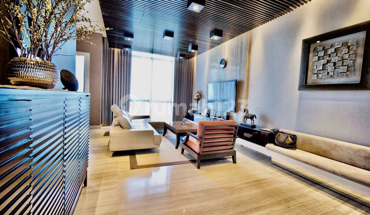 FOR SALE OR RENT PENTHOUSE APARTMENT VUE CIPUTRA WORLD CITY VIEW FURNISHED 3 BEDROOMS