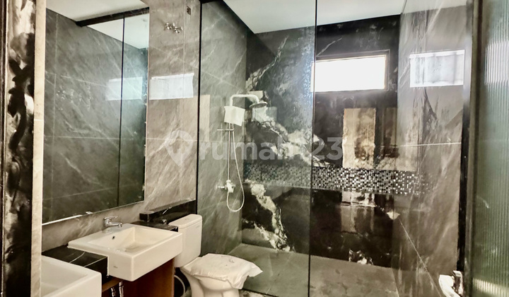 Dijual Rumah Alam Hijau Citraland 4Kt Rooftop Modern Minimalis Baru 2