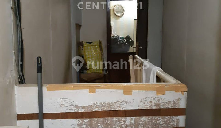 Rumah Nyaman Dan Strategis Di Kartini Jakarta Pusat  2