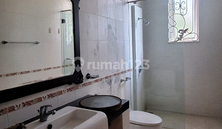 Town House Nyaman Di Springhill Kemayoran 2