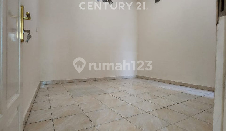 Disewakan Rumah 2Lantai Dikomplek Pelindo Jakarta Utara 2