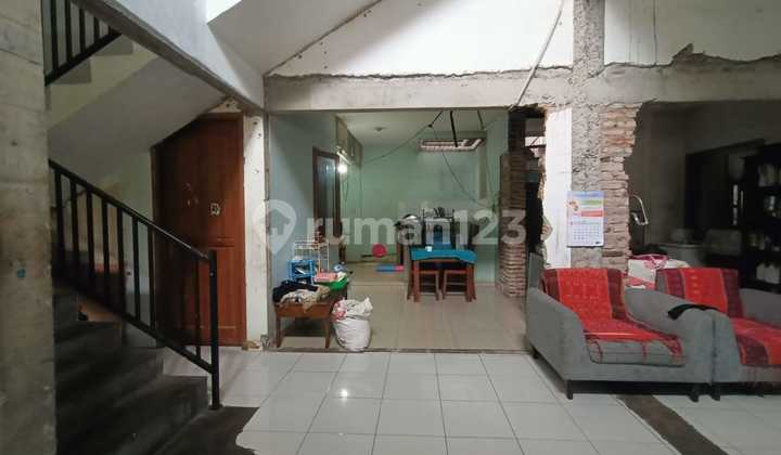 Rumah Besar Posisi Hoek Di Kemang Pratama 5 Rawalumbu, Bekasispesifikasi Rumah Besar Posisi Hoek Di Kemang Pratama 5 Rawalumbu, Bekasispesifikasi