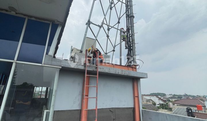 3.5-Story Former Office Building on Jalan Raya Boulevard Kemang Pratama, Bekasi 3.5-Story Former Office Building on Jalan Raya Boulevard Kemang Pratama, Bekasi