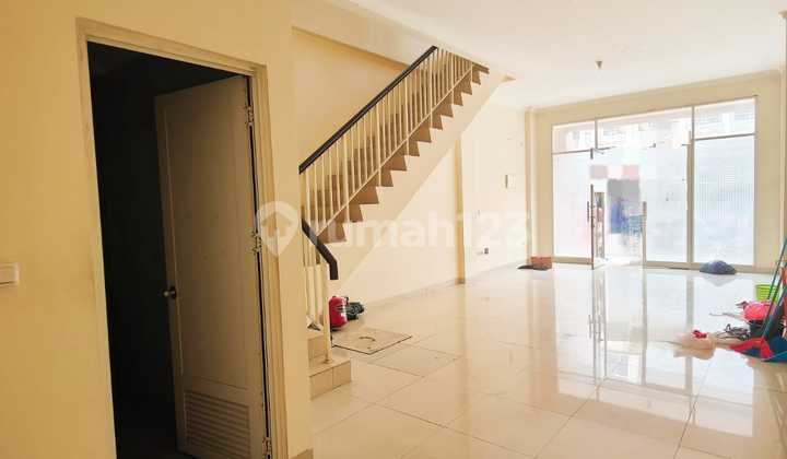 Ready-to-Use Shop House (Freshly Completed Lease Period) In Galaxy. Bekasi City 2