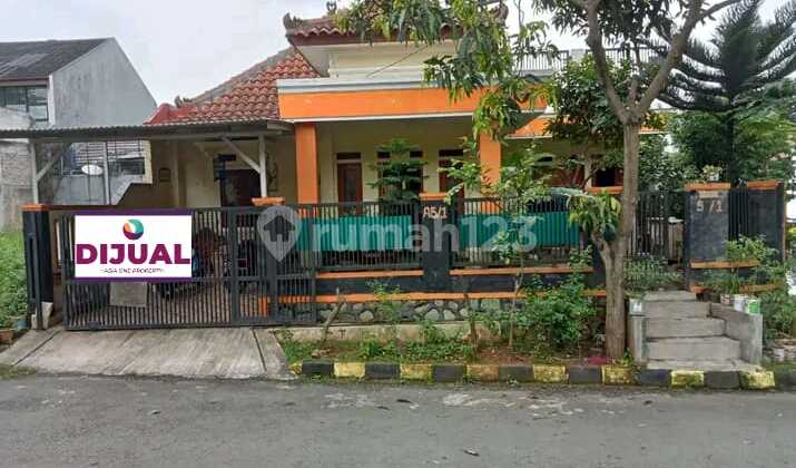 Rumah 1½ Lantai Rapih Dan Nyaman Di Cibubur Jl. Nagrak Bebas Banjir