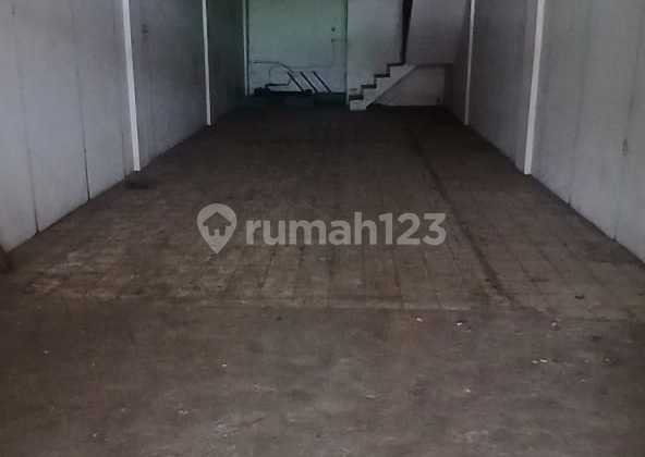 3-Story Shophouse with Rooftop Facilities in South Tambun. Bekasi Regency. 2