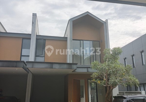 Rumah Modern 2 Lantai Sanctuary dengan Fasilitas Sport Club