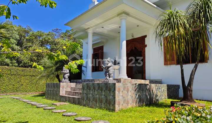 Rumah Modern Classic Furnished di Sentul City