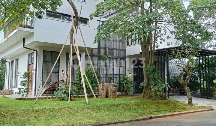 Elegant Hook House in Aristoteles Cluster Summarecon Serpong | Furnished Teak, Ready to Live In 2