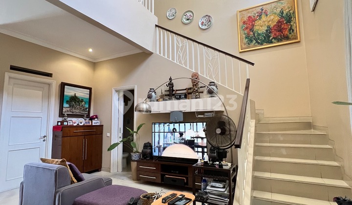 Premium Grisea 3-Story Luxury House, Rare Lake View