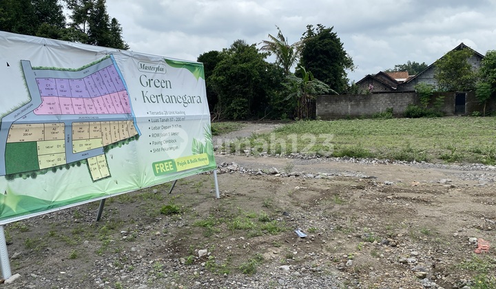 Land Position Sat Set Near Adisucipto Airport Sleman Yogyakarta