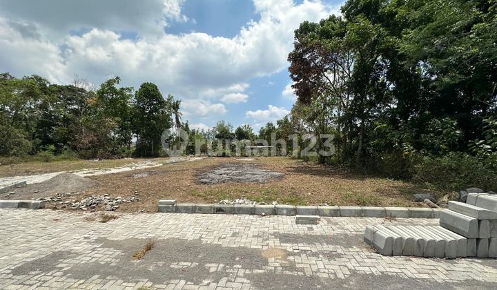 Selling SHM Land in Kalasan, Strategic Location on Jogja-Solo Road, Last 3 Units!
