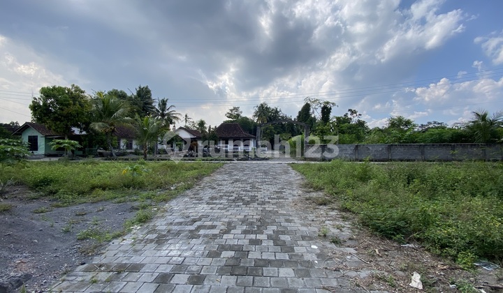 Land ready for Sale and Purchase Deed Near Jangkang Market Ngemplak Sleman