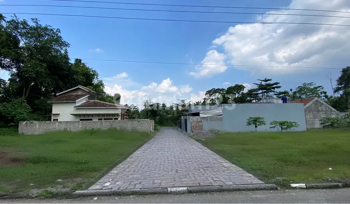 4 Tanah SHM Jogja Siap AJB Strategis Cicilan 0% 4 Tanah SHM Jogja Siap AJB Strategis Cicilan 0%