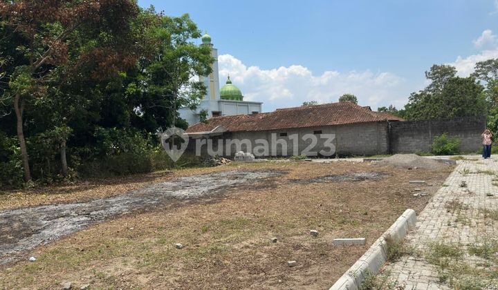 Selling SHM Land in Kalasan, Strategic Location on Jogja-Solo Road, Last 3 Units!