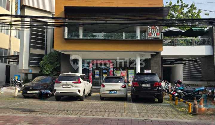 For Sale Commercial Land on Tomang Raya Street, West Jakarta, Prime Land for Building Construction. For Sale Commercial Land on Tomang Raya Street, West Jakarta, Prime Land for Building Construction.