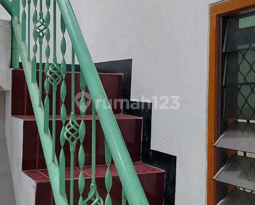 House Price Drop! 2 Floors in East Ploso, Tambaksari 2