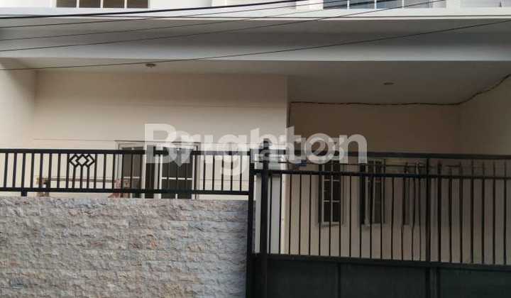 Rumah Baru 2 Lantai di Mulyosari, Mulyorejo