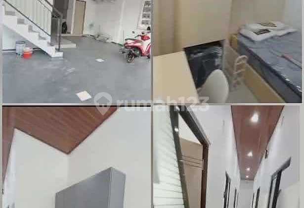 Wiyung Active Dormitory 30 Rooms Fully Occupied 3 Floors Near UNESA Fully Furnished 1