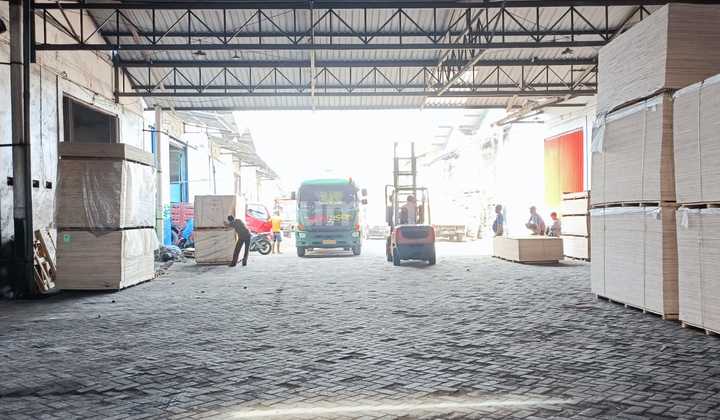 Warehouse for Rent in Margomuylo Permai + Office Ready to Use! Warehouse for Rent in Margomuylo Permai + Office Ready to Use!