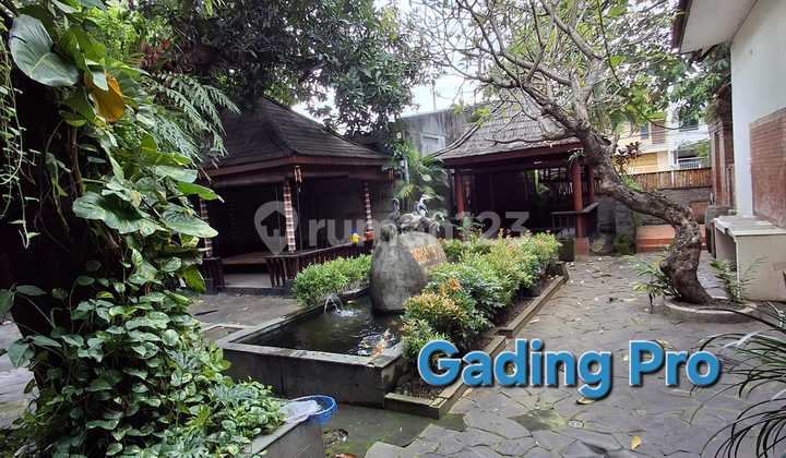 For Rent: Commercial Building, Former Restaurant in Darmokali / Juwono