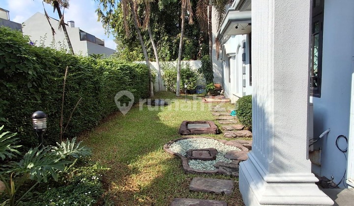 Selling Well-Maintained Second House Fully Furnished Pakuwon Indah Near Pakuwon Mall, PTC / Supermall 2