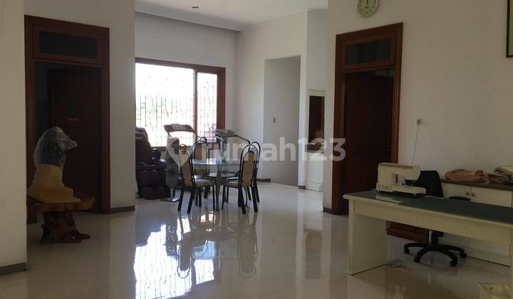 For Sale Luxury House in Galaxy Bumi Permai Ready to Occupancy Fully Furnished, Near Semolowaru, Merr, Sukolilo 2